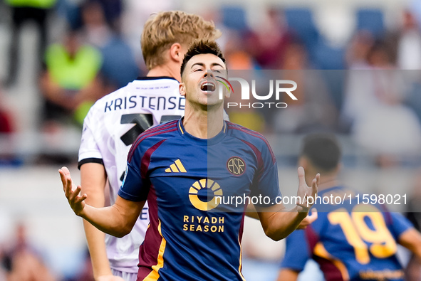 Stephan El Shaarawy of AS Roma looks dejected during the Serie A Enilive match between AS Roma and Udinese Calcio at Stadio Olimpico on Sept...