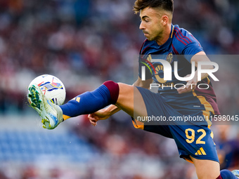 Stephan El Shaarawy of AS Roma controls the ball during the Serie A Enilive match between AS Roma and Udinese Calcio at Stadio Olimpico on S...