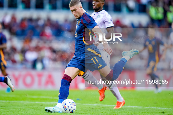 Artem Dovbyk of AS Roma scores first goal during the Serie A Enilive match between AS Roma and Udinese Calcio at Stadio Olimpico on Septembe...