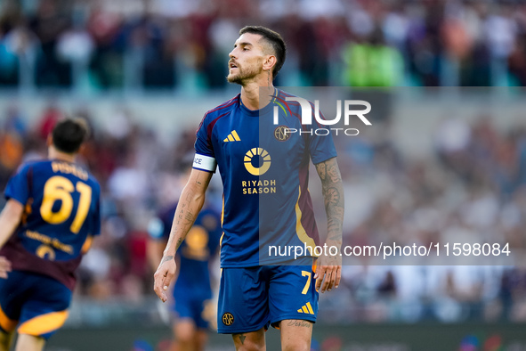 Lorenzo Pellegrini of AS Roma looks dejected during the Serie A Enilive match between AS Roma and Udinese Calcio at Stadio Olimpico on Septe...