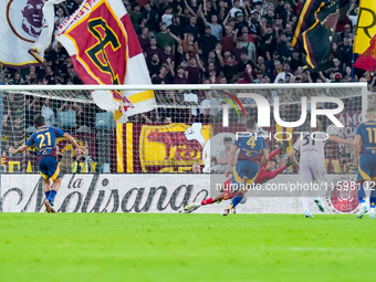 Paulo Dybala of AS Roma scores second goal during the Serie A Enilive match between AS Roma and Udinese Calcio at Stadio Olimpico on Septemb...