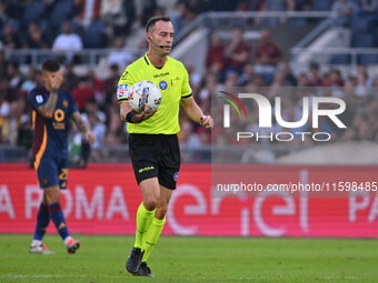 Referee Ermanno Feliciani officiates the 5th day of the Serie A Championship between A.S. Roma and Udinese Calcio at the Olympic Stadium in...