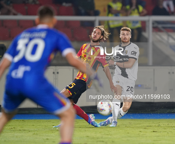 Antoine Hainaut of Parma Calcio is in action during the Serie A match between Lecce and Parma in Lecce, Italy, on September 21, 2024. 