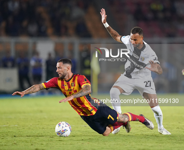 Tete Morente of US Lecce is in action during the Serie A match between Lecce and Parma in Lecce, Italy, on September 21, 2024. 