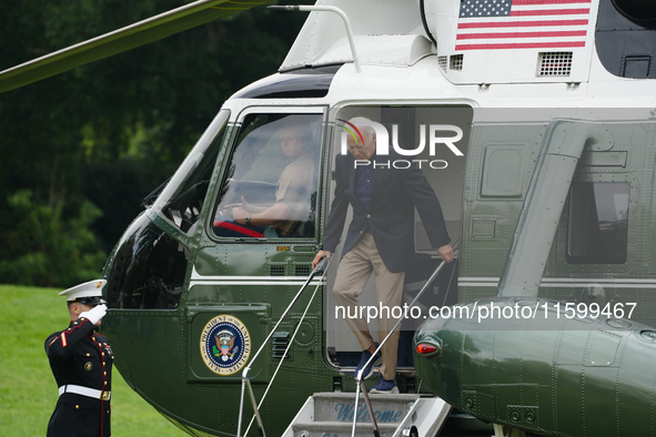 U.S. President Joe Biden speaks to reporters after returning to the White House on September 22, 2024 in Washington, DC. Biden hosted a 'Qua...