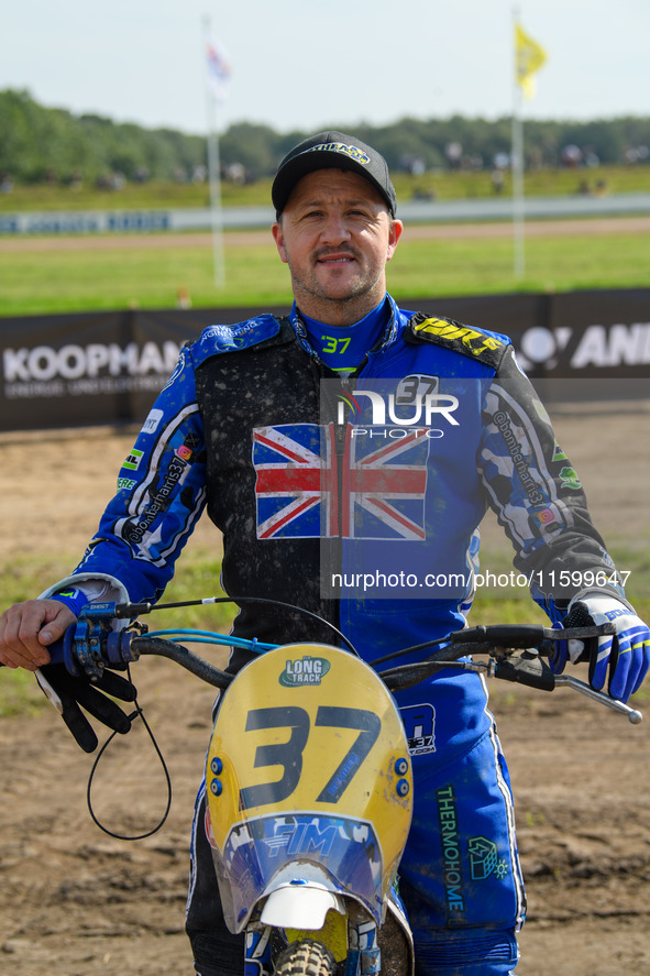 Chris Harris (37) of Great Britain during the FIM Long Track World Championship Final 5 at the Speed Centre Roden in Roden, Netherlands, on...