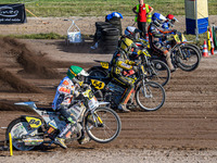 Long Track Final: (L to R) Martin Smolinski (84) of Germany in green, Mika Meijer (54) of the Netherlands in yellow, Lukas Fienhage (125) of...