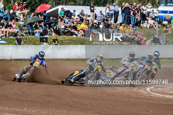 Andrew Appleton (141) of Great Britain in red leads Henri Ahlbom (97) of Finland in yellow, Jacob Bukhave (79) of Denmark in white, Chris Ha...