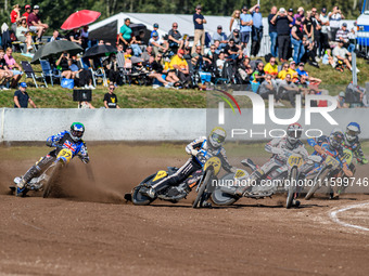 Andrew Appleton (141) of Great Britain in red leads Henri Ahlbom (97) of Finland in yellow, Jacob Bukhave (79) of Denmark in white, Chris Ha...