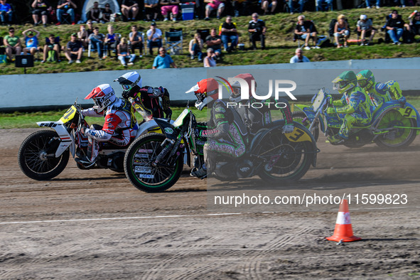 Jeremy Malpeyre and Dylan Bouillard (21) of France in white lead Josh and Scott Goodwin (3) of Great Britain in red and Mitch Goddard and Pa...