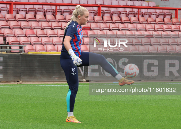 Milla-Maj Majasaari of Crystal Palace Women warms up before the Barclays FA Women's Super League soccer match between Tottenham Hotspur Wome...