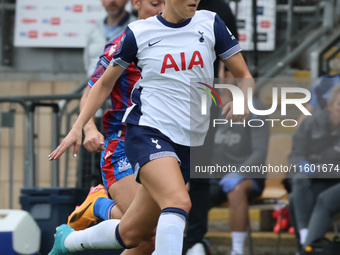 Amanda Nilden (on loan from Juventus) of Tottenham Hotspur Women is in action during the Barclays FA Women's Super League soccer match betwe...