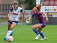 Hayley Raso of Tottenham Hotspur Women takes on Annabel Blanchard of Crystal Palace Ladies during the Barclays FA Women's Super League socce...