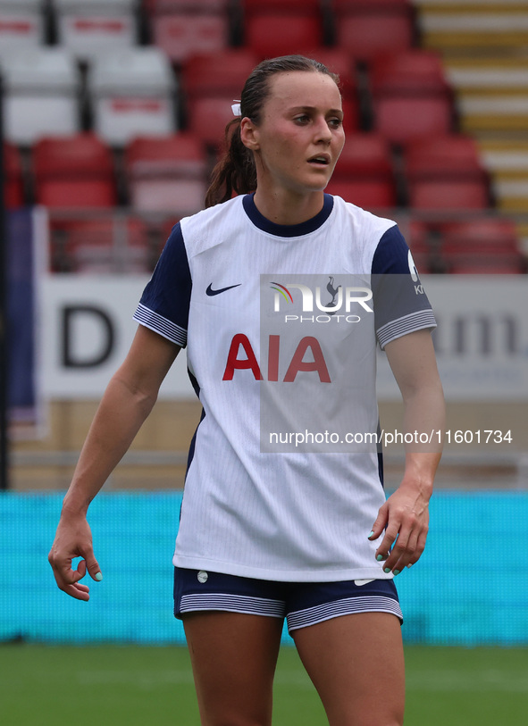 Hayley Raso of Tottenham Hotspur Women is in action during the Barclays FA Women's Super League soccer match between Tottenham Hotspur Women...