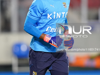 Zion Suzuki of Parma Calcio during the Serie A match between Lecce and Parma in Lecce, Italy, on September 21, 2024. (