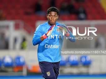 Zion Suzuki of Parma Calcio during the Serie A match between Lecce and Parma in Lecce, Italy, on September 21, 2024. (