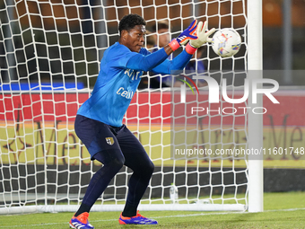 Zion Suzuki of Parma Calcio during the Serie A match between Lecce and Parma in Lecce, Italy, on September 21, 2024. (