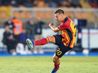 Ylber Ramadani of US Lecce is in action during the Serie A match between Lecce and Parma in Lecce, Italy, on September 21, 2024. (