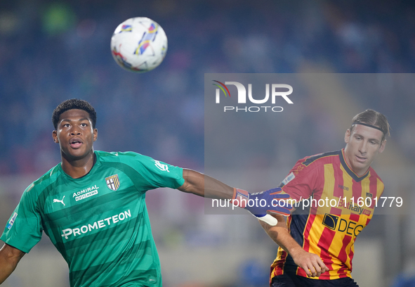 Zion Suzuki of Parma Calcio during the Serie A match between Lecce and Parma in Lecce, Italy, on September 21, 2024. 