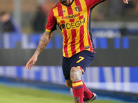 Tete Morente of US Lecce is in action during the Serie A match between Lecce and Parma in Lecce, Italy, on September 21, 2024. (