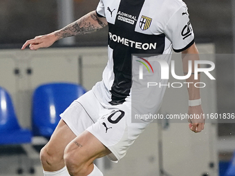 Antoine Hainaut of Parma Calcio is in action during the Serie A match between Lecce and Parma in Lecce, Italy, on September 21, 2024. (