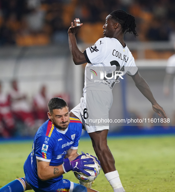 Wladimiro Falcone of US Lecce during the Serie A match between Lecce and Parma in Lecce, Italy, on September 21, 2024. 