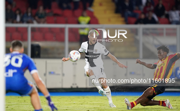 Pontus Almqvist of Parma Calcio is in action during the Serie A match between Lecce and Parma in Lecce, Italy, on September 21, 2024. 