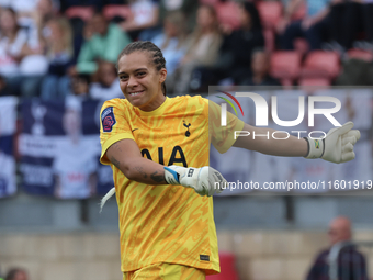 Becky Spencer of Tottenham Hotspur Women is in action during the Barclays FA Women's Super League soccer match between Tottenham Hotspur Wom...