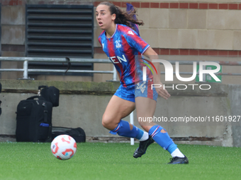 Brooke Aspin (on loan from Chelsea) of Crystal Palace Women is in action during the Barclays FA Women's Super League soccer match between To...