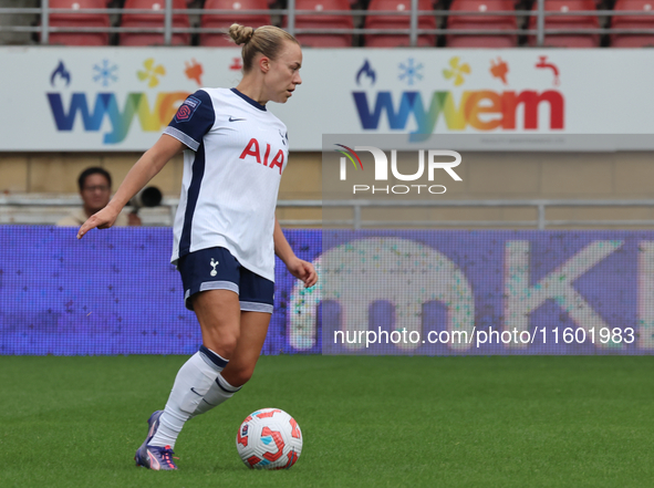 Olga Ahtinen of Tottenham Hotspur Women is in action during the Barclays FA Women's Super League soccer match between Tottenham Hotspur Wome...