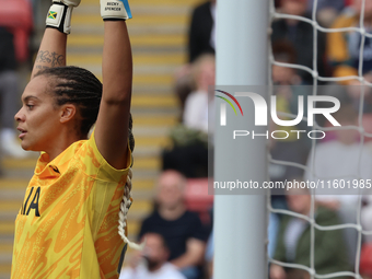 Becky Spencer of Tottenham Hotspur Women is in action during the Barclays FA Women's Super League soccer match between Tottenham Hotspur Wom...