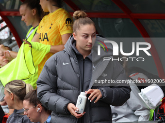 Ella Morris of Tottenham Hotspur Women participates in the pre-match warm-up during the Barclays FA Women's Super League soccer match betwee...