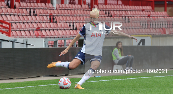 Eveliina Summanen of Tottenham Hotspur Women plays during the Barclays FA Women's Super League soccer match between Tottenham Hotspur Women...