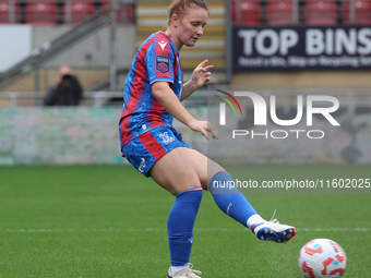 Felicity Gibbons of Crystal Palace Women is in action during the Barclays FA Women's Super League soccer match between Tottenham Hotspur Wom...