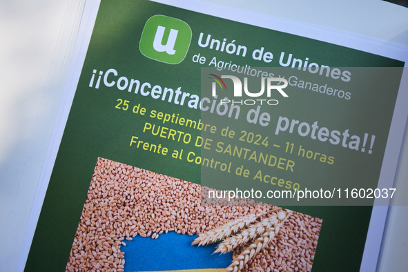 The Union de Uniones de Agricultores y Ganaderos holds a rally on Monday, September 23, in front of the European Commission building in Madr...