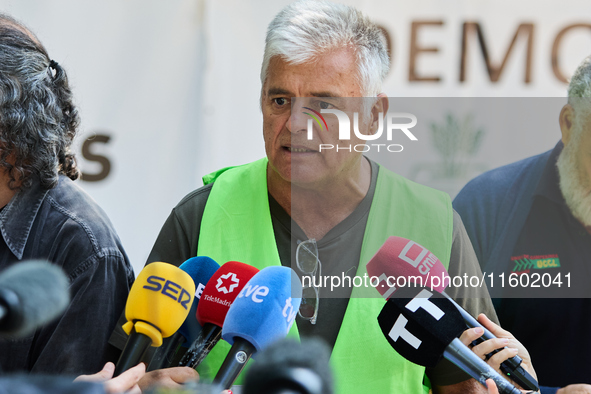 Luis Cortes, The Union de Uniones de Agricultores y Ganaderos, holds a rally in front of the European Commission building in Madrid, Spain,...