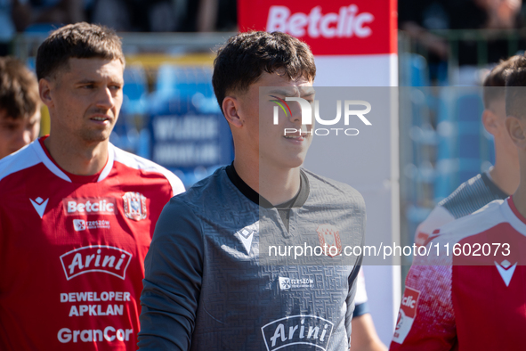 Goalkeeper Jakub Tetyk during the game between Hutnik Krakow and Resovia Rzeszow in Krakow, Poland, on September 22, 2024. Betclic 2 Liga, P...