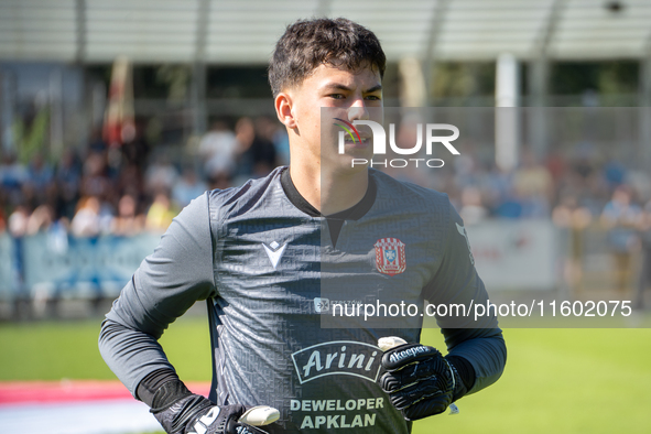 Goalkeeper Jakub Tetyk during the game between Hutnik Krakow and Resovia Rzeszow in Krakow, Poland, on September 22, 2024. Betclic 2 Liga, P...