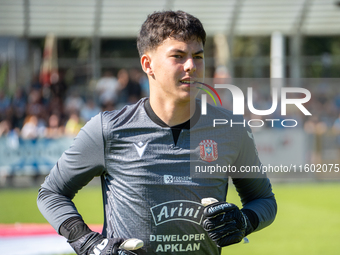 Goalkeeper Jakub Tetyk during the game between Hutnik Krakow and Resovia Rzeszow in Krakow, Poland, on September 22, 2024. Betclic 2 Liga, P...