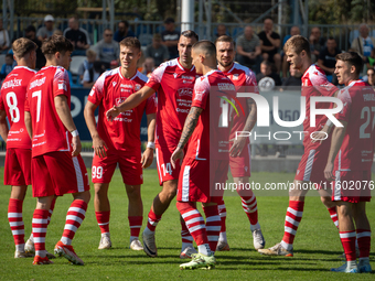 Resovia players during the game between Hutnik Krakow and Resovia Rzeszow in Krakow, Poland, on September 22, 2024. Betclic 2 Liga, Polish f...