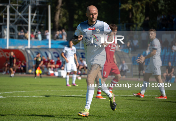 Deniss Rakels participates in the game between Hutnik Krakow and Resovia Rzeszow in Krakow, Poland, on September 22, 2024. Betclic 2 Liga, P...