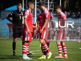 Resovia players during the game between Hutnik Krakow and Resovia Rzeszow in Krakow, Poland, on September 22, 2024. Betclic 2 Liga, Polish f...