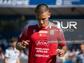 Bartlomiej Eizenchart participates in the game between Hutnik Krakow and Resovia Rzeszow in Krakow, Poland, on September 22, 2024. Betclic 2...