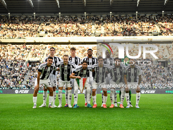 The Juventus team poses during the Serie A match between Juventus and Napoli at Allianz Stadium in Turin, Italy, on September 21, 2024. (