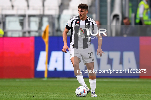 Andrea Cambiaso of Juventus during the Serie A match between Juventus and Napoli at Allianz Stadium in Turin, Italy, on September 21, 2024. 