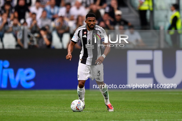 Gleison Bremer of Juventus during the Serie A match between Juventus and Napoli at Allianz Stadium in Turin, Italy, on September 21, 2024. 