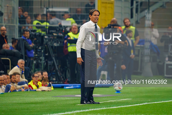 Simone Inzaghi, Head Coach of FC Inter, during the match between FC Internazionale and AC Milan, Serie A, at Giuseppe Meazza Stadium in Mila...