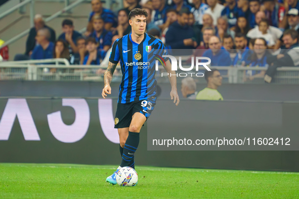 Alessandro Bastoni during FC Internazionale against AC Milan, Serie A, at Giuseppe Meazza Stadium in Milan, Italy, on September 22, 2024. 