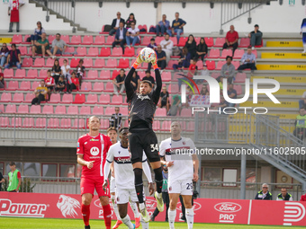 Federico Ravaglia participates in the match between AC Monza and Bologna FC 1909, Serie A, at U-Power Stadium in Monza, Italy, on September...