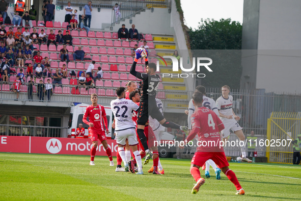 Federico Ravaglia participates in the match between AC Monza and Bologna FC 1909, Serie A, at U-Power Stadium in Monza, Italy, on September...